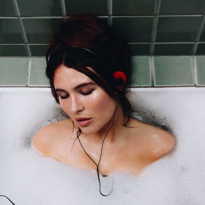 Mimi Webb – Confessions (2025)